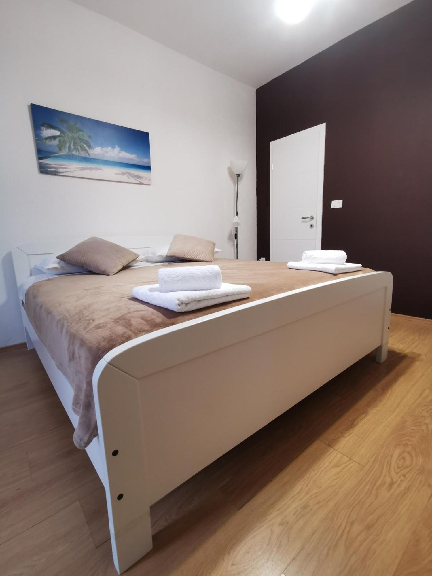Apartment Matovina 扎达尔 外观 照片